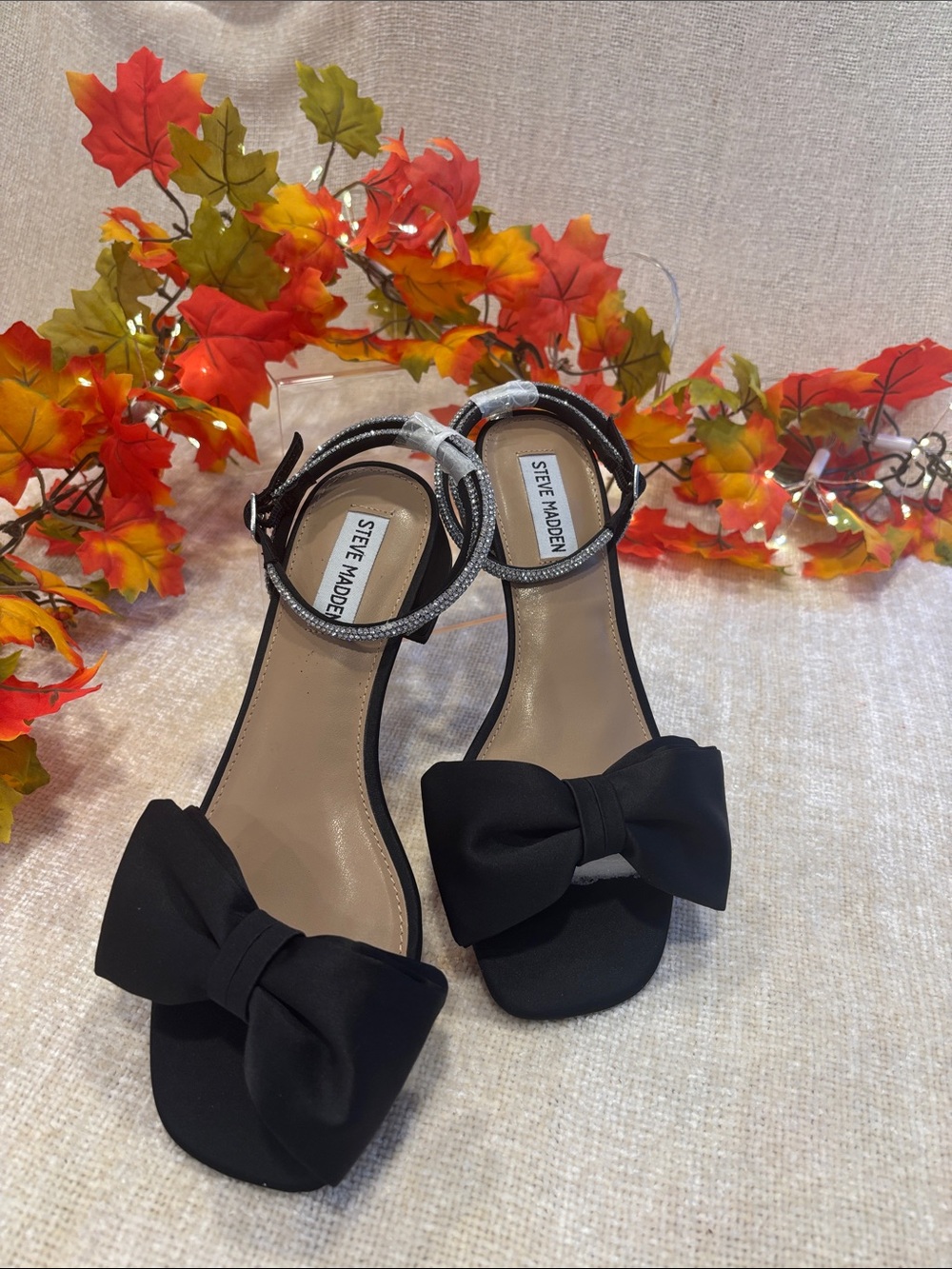 Steve Madden Black Bow Ankle-Strap flats
